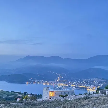 Llaka Hotel Himare