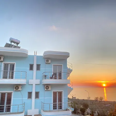 Llaka Hotel