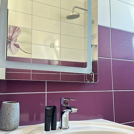 Llaka Hotel Himare